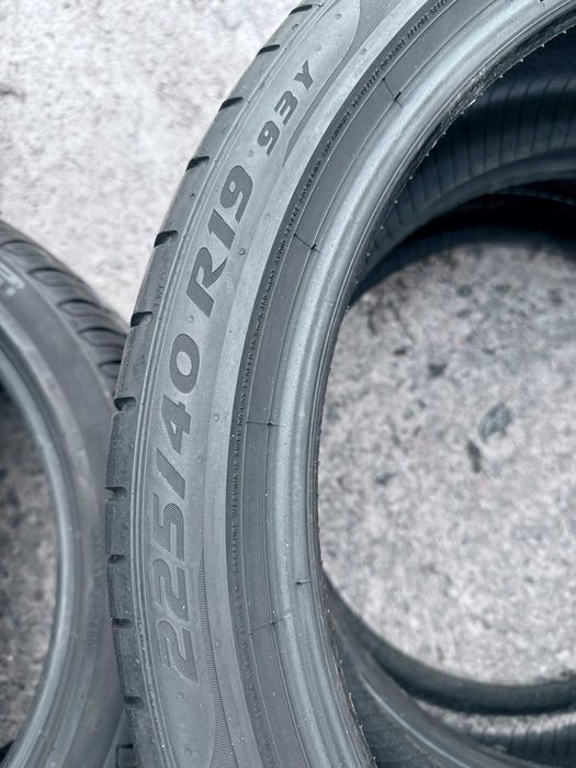 225 40 19 Pirelli Pzero PZ4 RSC 90% 2024 шини Літо