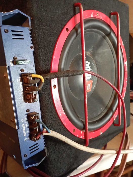 Авто Сабвуфер JBL1000watts.Blaupunkt GTA 270.  400Watt ,підсилювач.