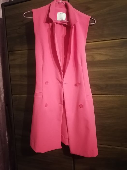 Bershka różowa fuksja długa kamizelka