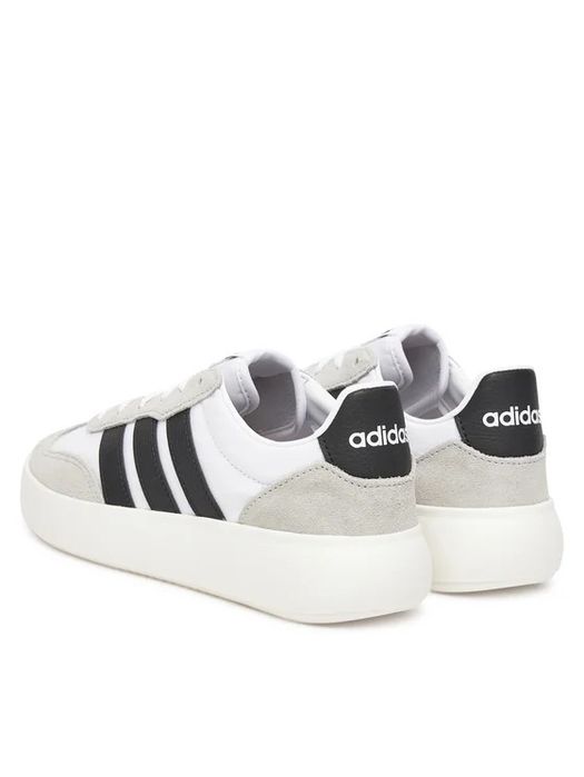 Кросівки/Снікерcи Adidas Barreda