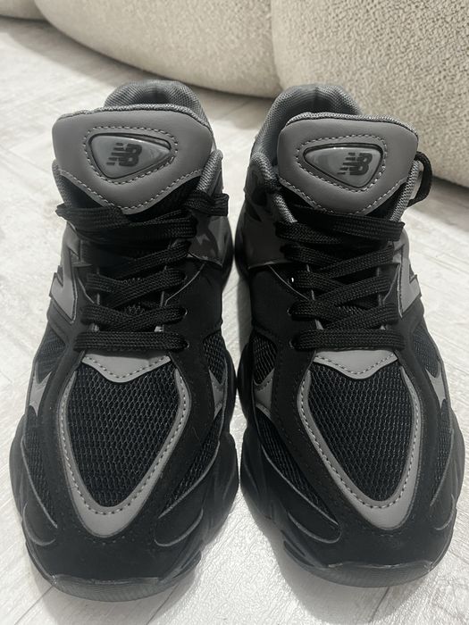buty sneakersy.
