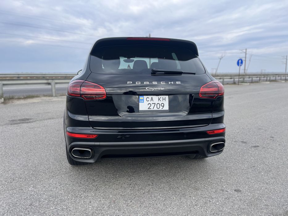 Продаж Porsche Cayenne 2014