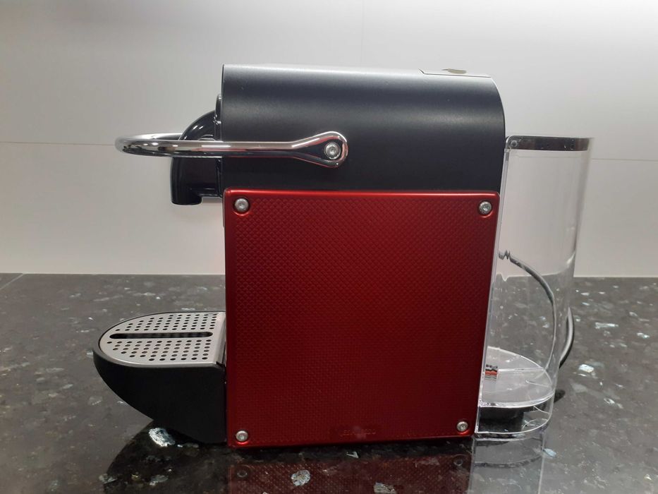 Máquina de café Nespresso Pixie Electric Red