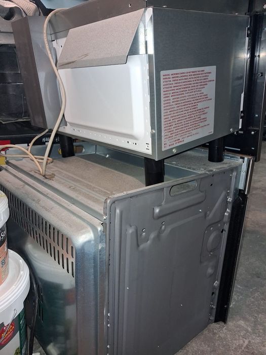 Microondas e forno Zanussi