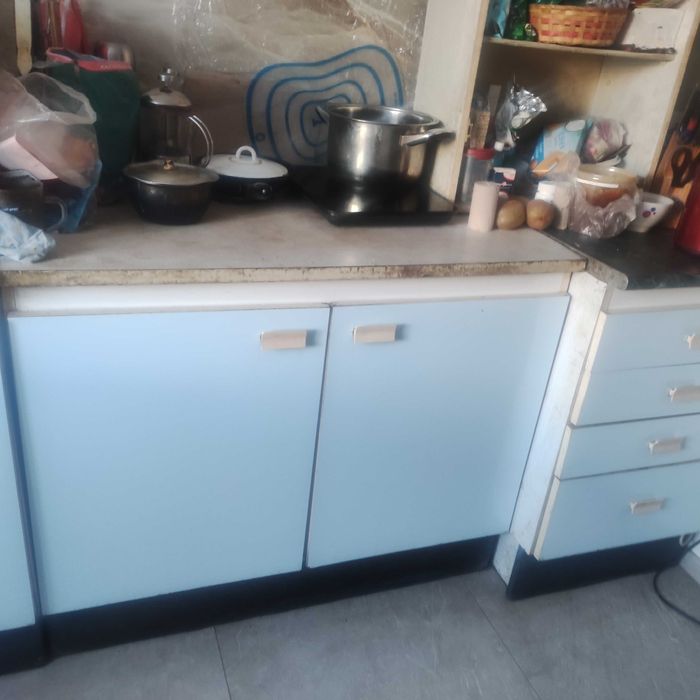 Віддаємо кухню б/у з мийкою та електродуховкою