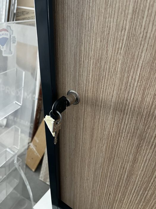 Armario com fechadura