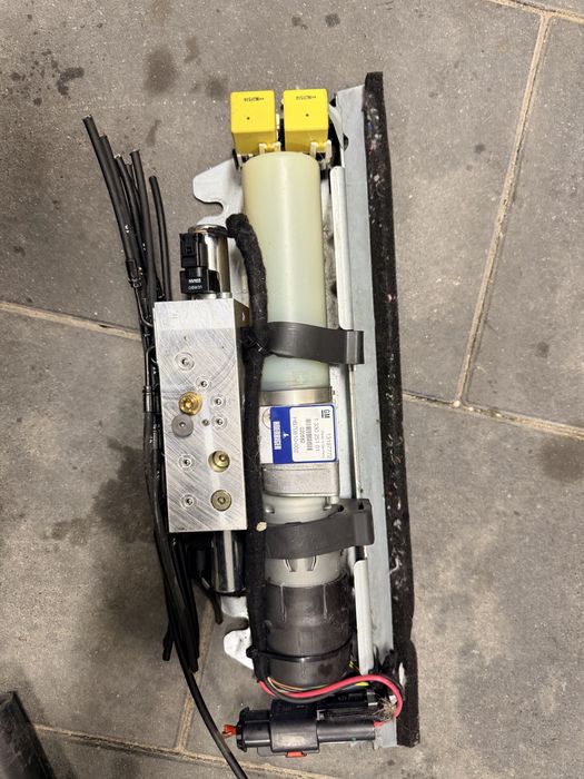 Pompa dachu siłownik cabrio opel astra h