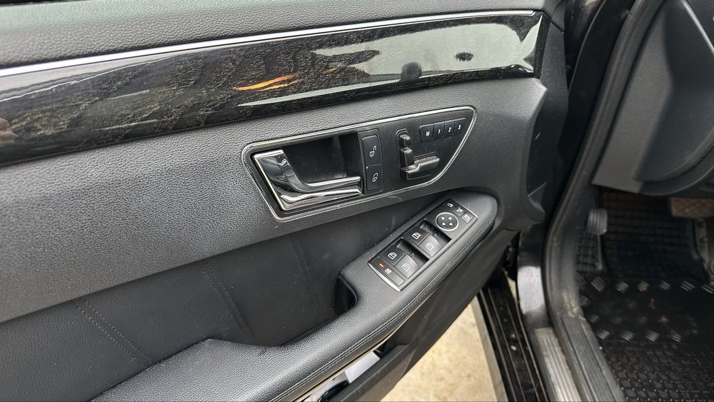 Mercedes E350CDI Avantgarde bogate wyposażenie