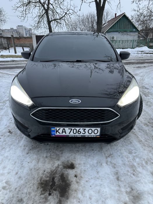 Форд фокус 2016 рік автомат 98 тис пробіг