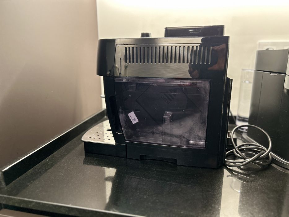 Máquina de Café De’Longhi Magnifica S