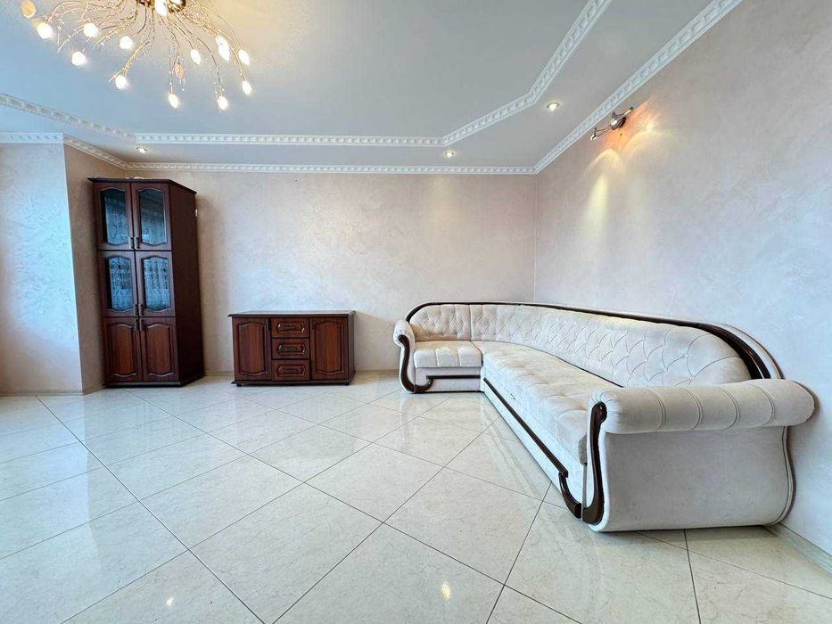 Продається Будинок з ремонтом, меблями, гаражем,сауною, ділянка 6 сот.