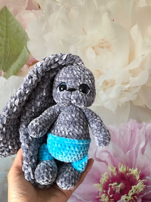 Зайчик Зайка с длиными ушами