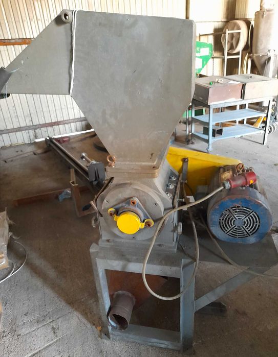 Młynek/granulator do tworzyw FOLCIERI 7kW