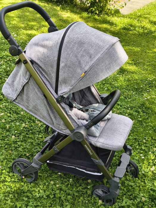 Wózek spacerowy Skiddou mell