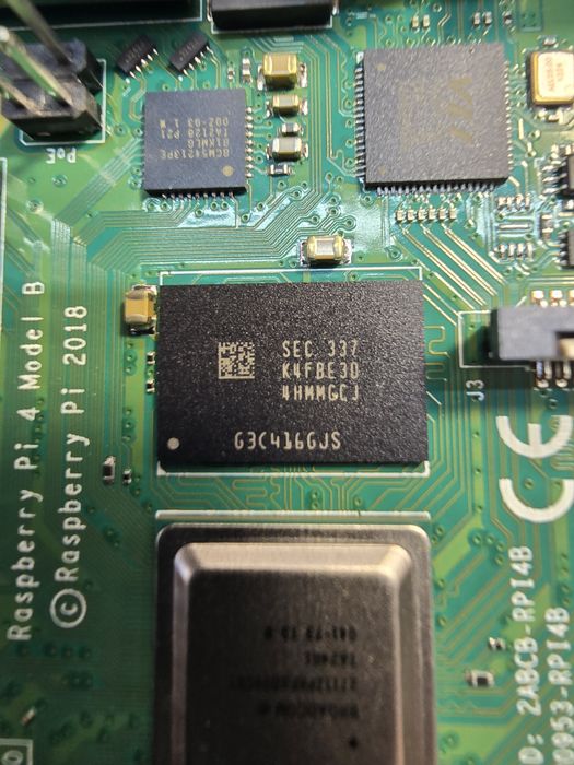 Одноплатний комп'ютер Raspberry Pi 4 Model B 4GB