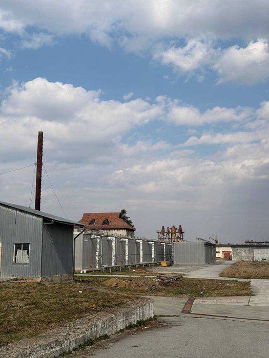 Потужний логістичний хаб або комерція