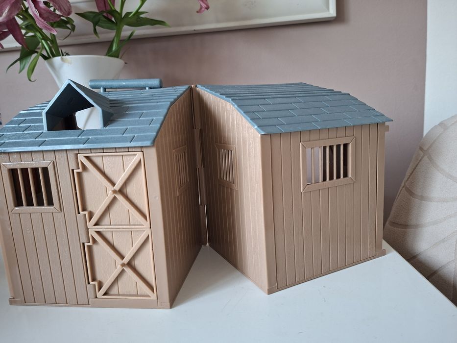 Zabawkowa stajnia Collecta