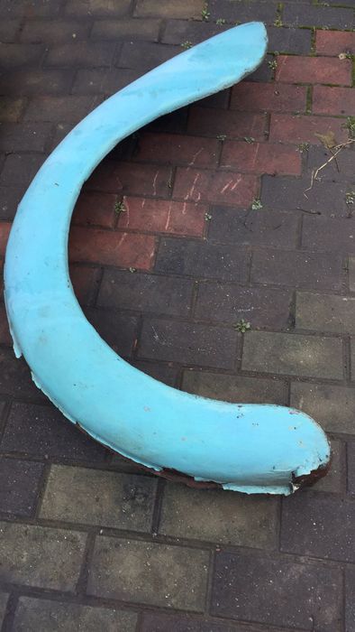 продам крило газ21 газ69 уаз москвич 401