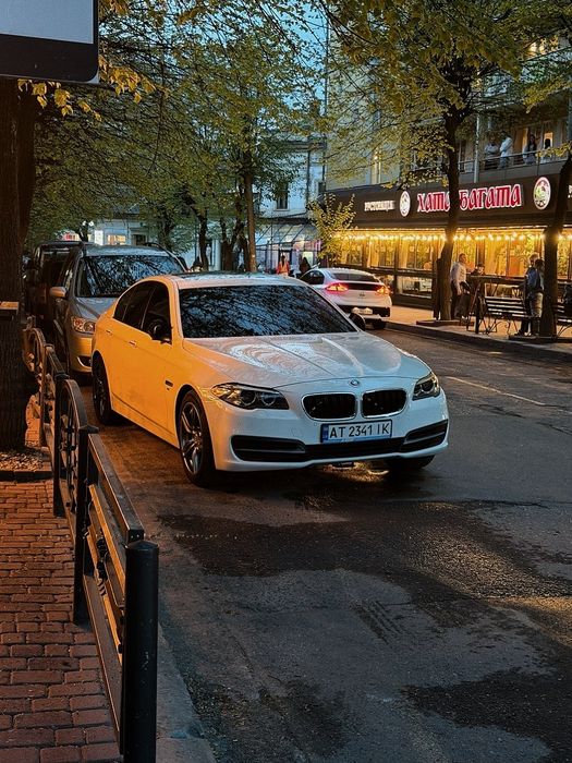Продам BMW F10 520XD
