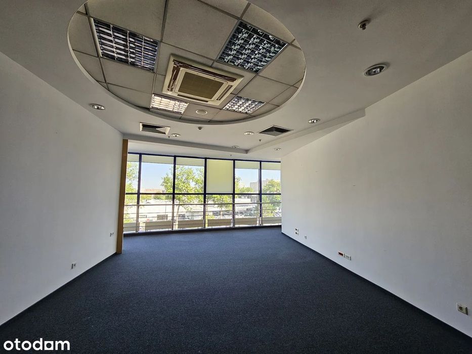 Całe 2. piętro 2300 m² | Recepcja i sala konferencyjna | CH Panorama