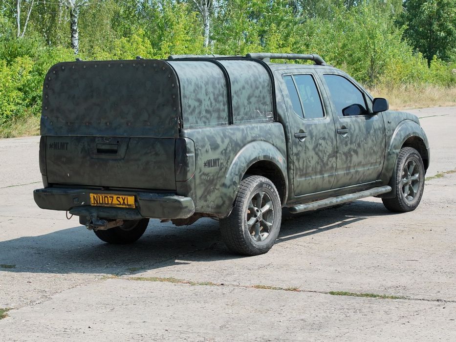 авто Nissan Navara 4x4