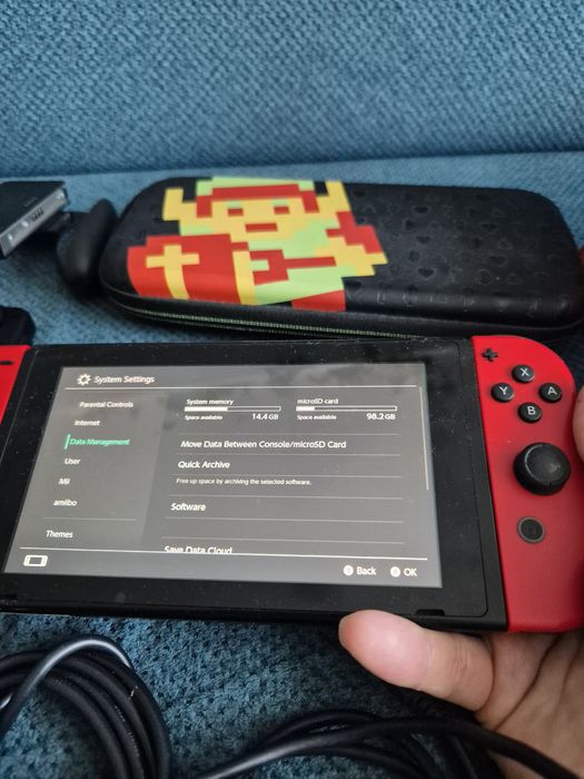 Nintendo Switch + zestaw akcesoriów BDB stanie