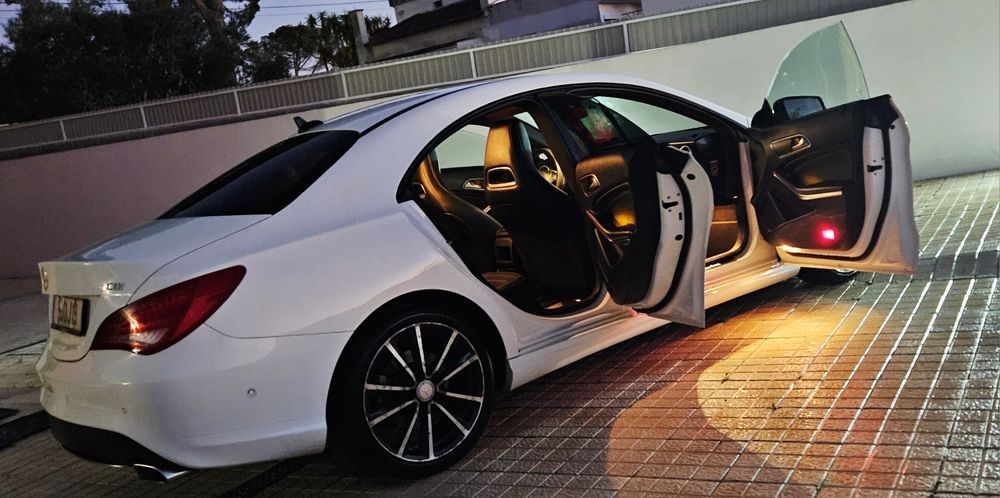 Mercedes-Benz CLA 200 Coupé