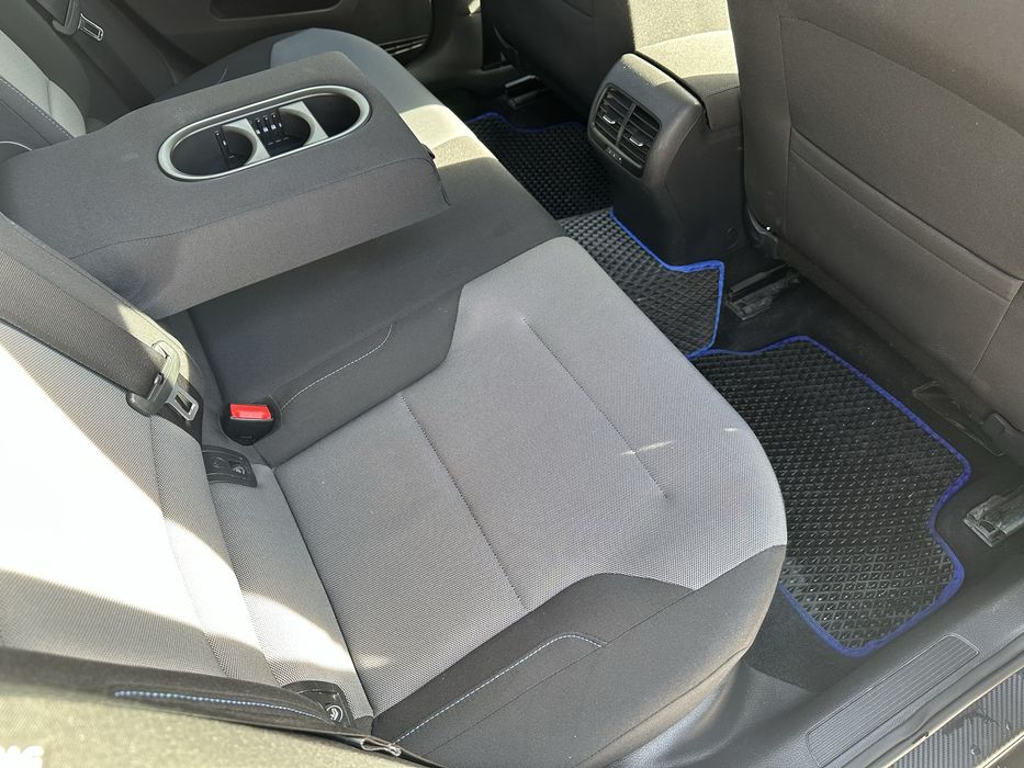 Volkswagen e-Golf 2015