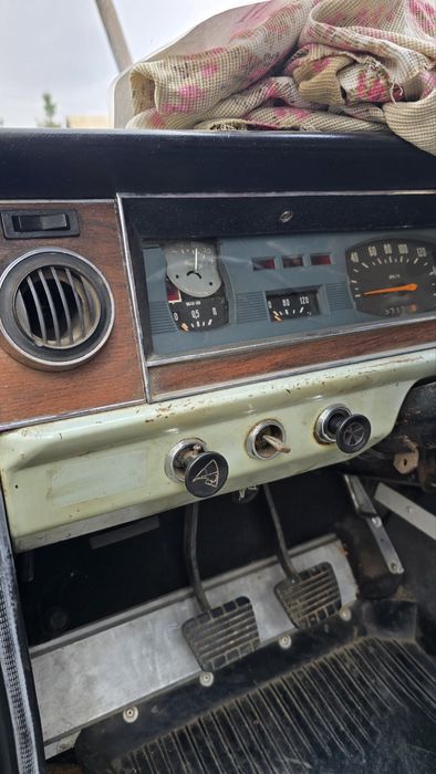 Газ 2401 волга 1977