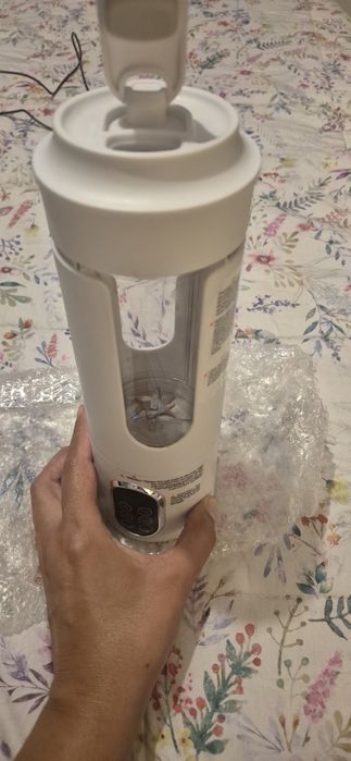 Liquidificadora Portátil Recarregável USB – Nova