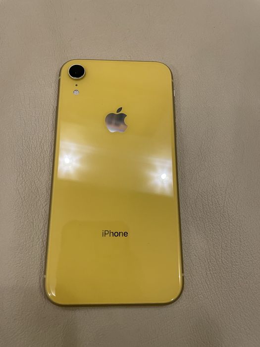 Смартфон б/у iPhone XR 64GB (Yellow)