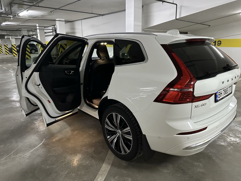 Volvo XC60 2022 Официальный