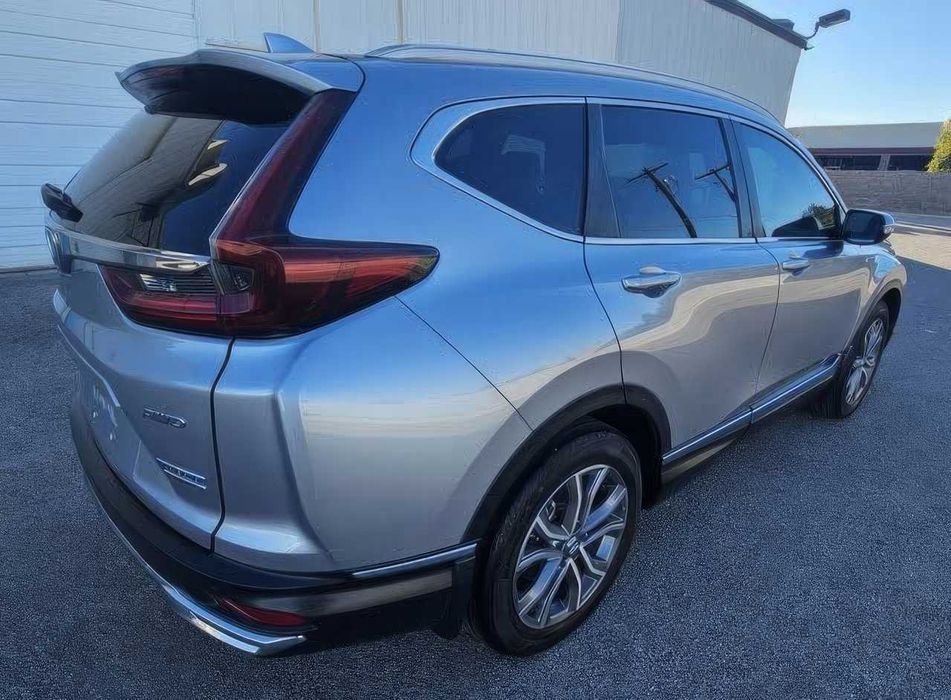 Honda CR-V Hybrid Touring      2022