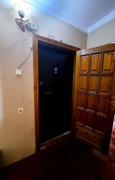 Двокімнатна квартира з автономним опаленням у Таврійському мікрорайоні