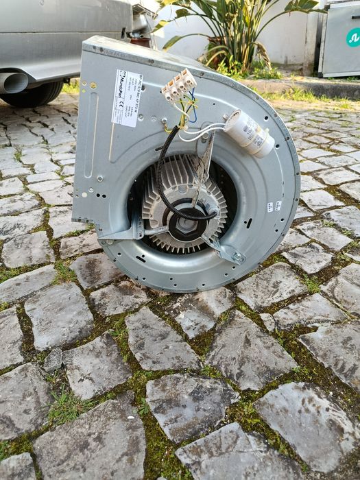 Motor exaustão centrifugo