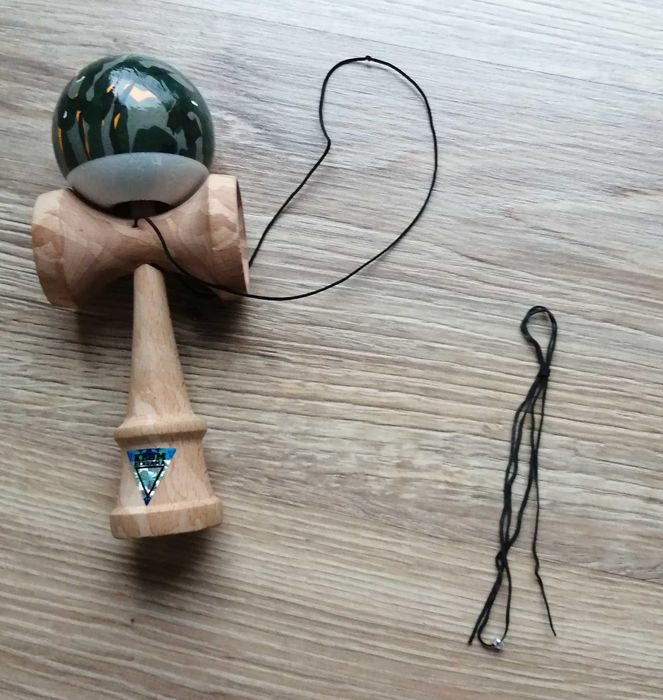Kendama krom kamo green