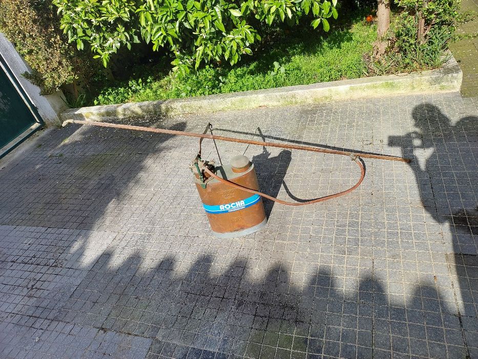 Borrifador em cobre e bambu