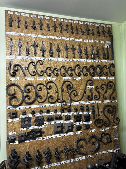 Elementy kute ozdobne do bram i ogrodzeń Wyprzedaż