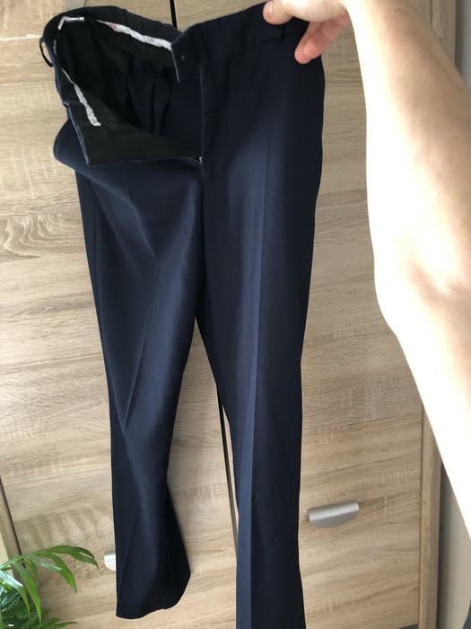 Garnitur granatowy młodzieżowy