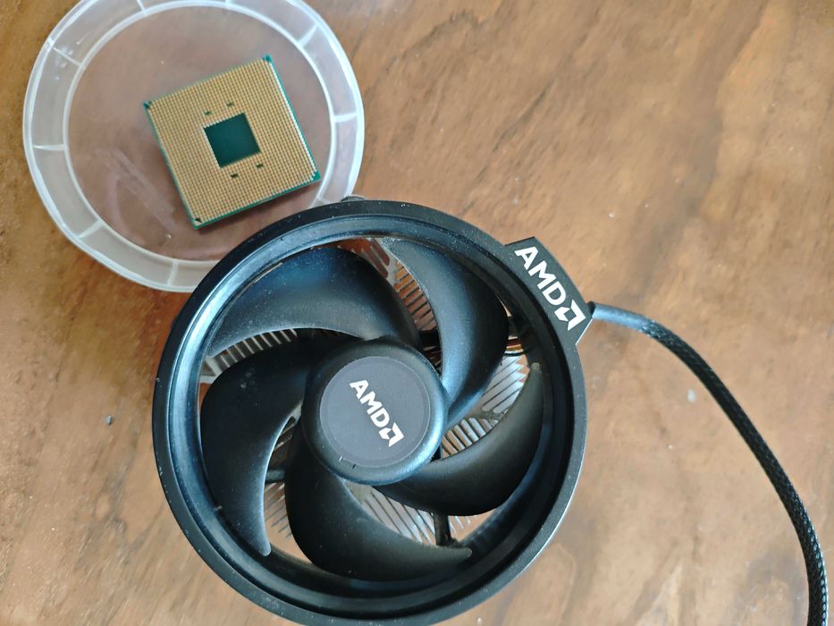 AMD Ryzen 5 1600 AF + chłodzenie Wraith – stan idealny