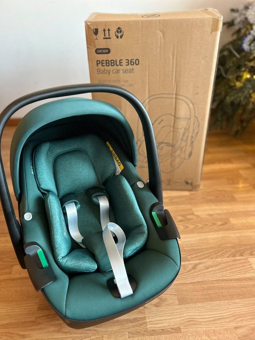 Fotelik Maxi-Cosi Pebble 360 + Adaptery