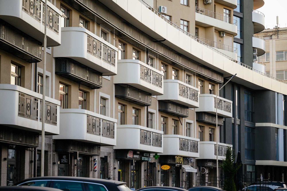 Оренда офісного приміщення 109,3 м² з ремонтом та балконом ｜ DREAM CITY BUSINESS CENTER ｜ Центр Ужгорода ｜ вул. Гойди ｜ Без комісії