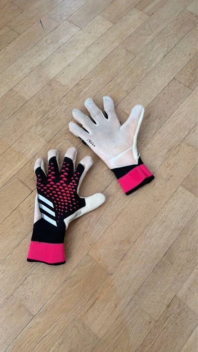 Воротарські рукавиці (контрактні) Adidas Predator Urg 1.0 Pro