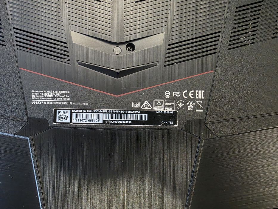 Laptop MSI GF75 Thin 9SC i7 8GB / 1TB