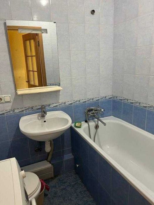 Продам 2к.квартиру на Салтовке,метро Студенческая
