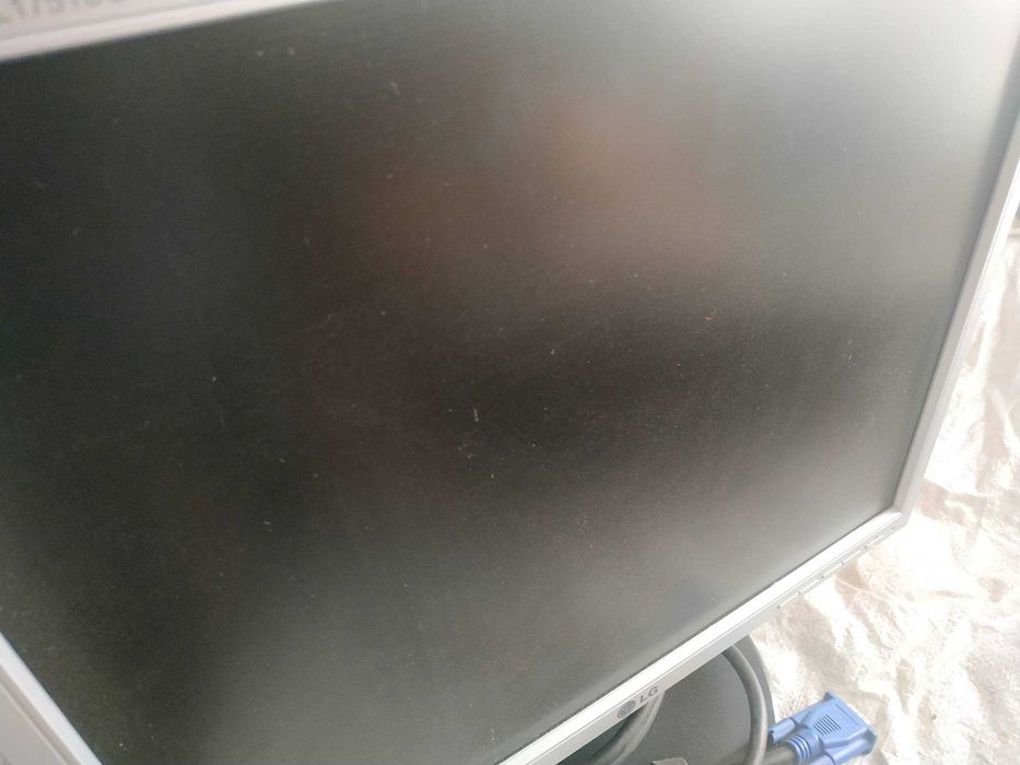 Монітор LG Flatron L1751SQ 17'' для графіки ігор офісу