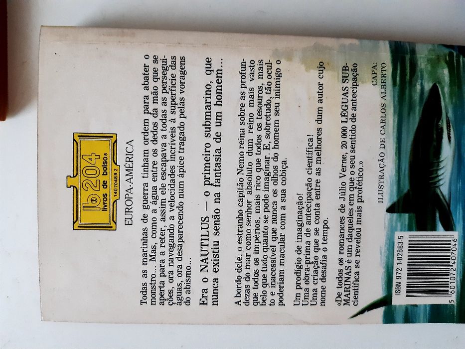 Livros colecção Júlio Verne Um capitão de quinze anos"