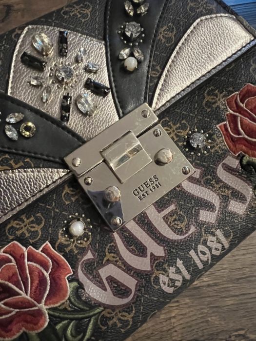 Torebka guess haft koraliki