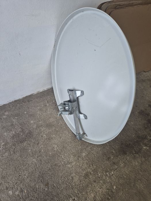 Sprzedam  talerz  satelitarny