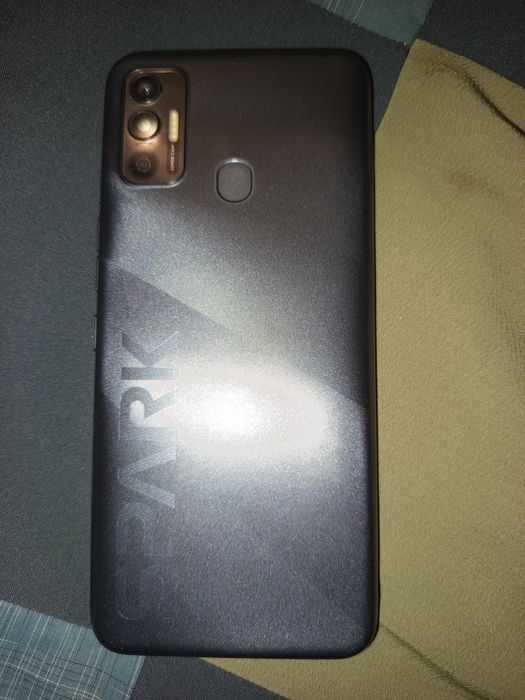 Продам телефон Техно спарк 7 пам'яті 6/128